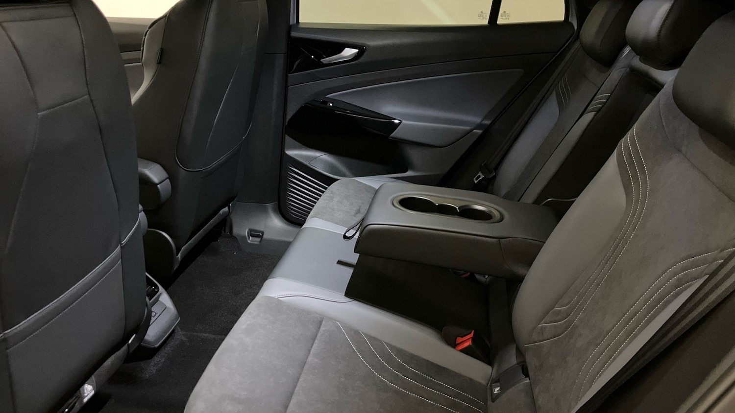 Used Volkswagen ID.4 2025 for sale - 78064328: Photo 25