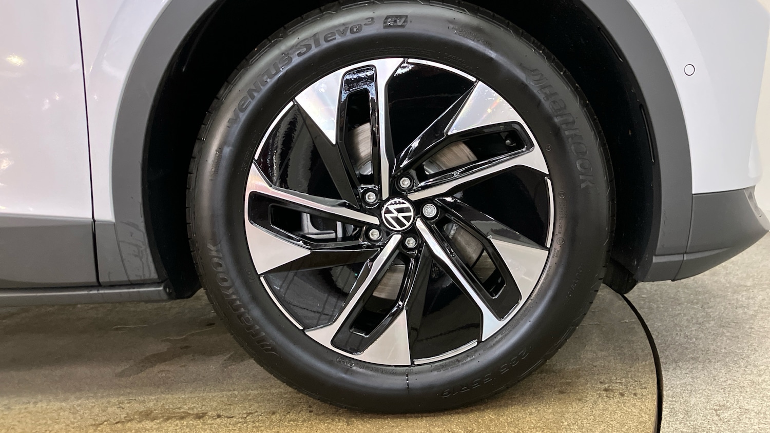 Used Volkswagen ID.4 2025 for sale - 78064328: Photo 5