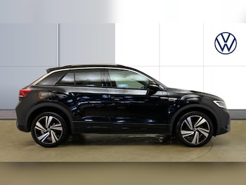 Used Volkswagen T-Roc 2023 for sale - 77431613: Photo