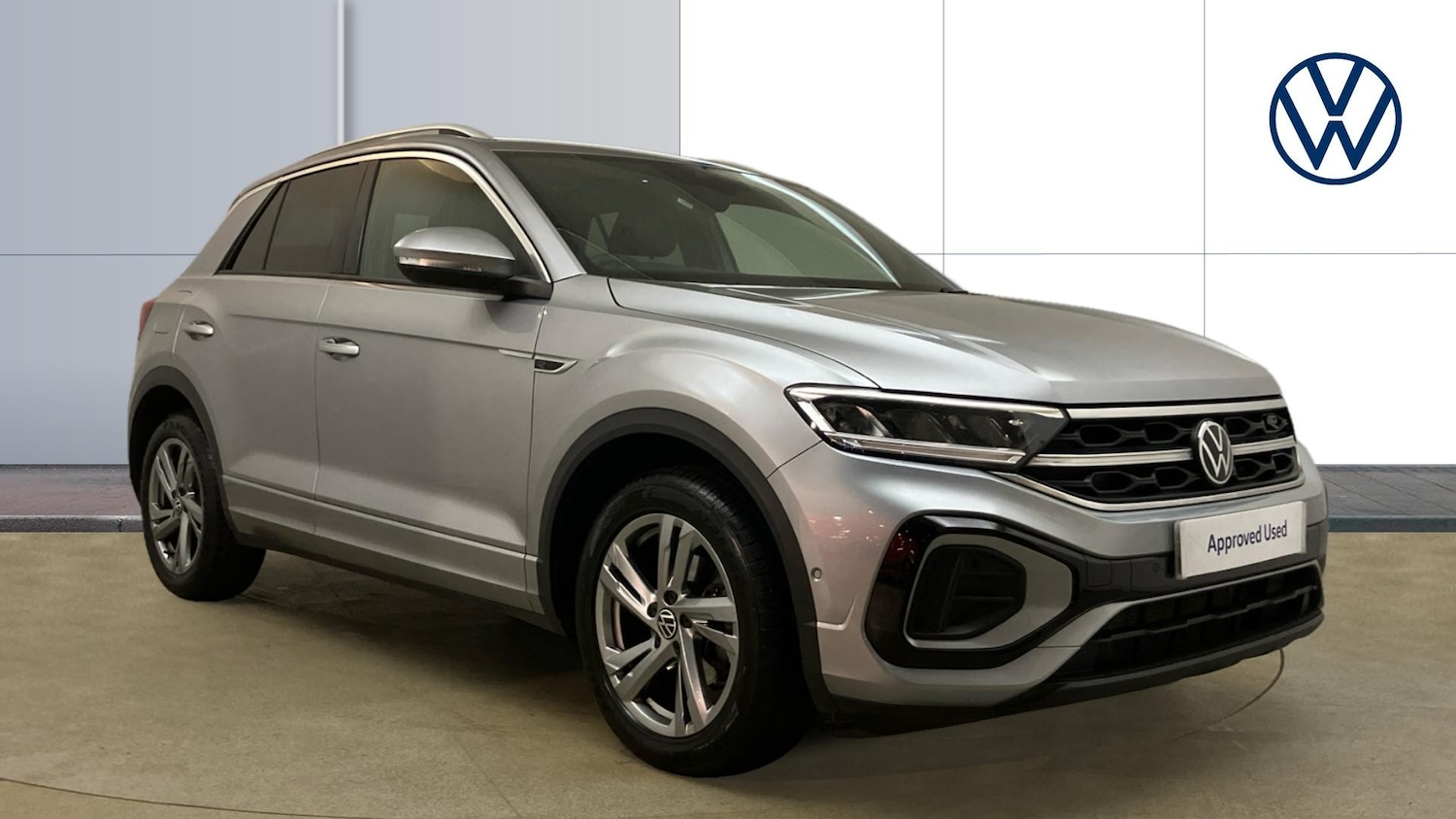 Used Volkswagen T-Roc 2023 for sale - 76329879: Photo 1
