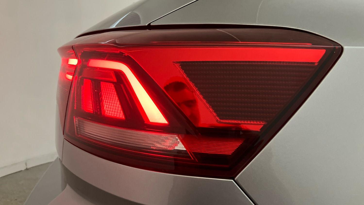 Used Volkswagen T-Roc 2023 for sale - 76329879: Photo 25