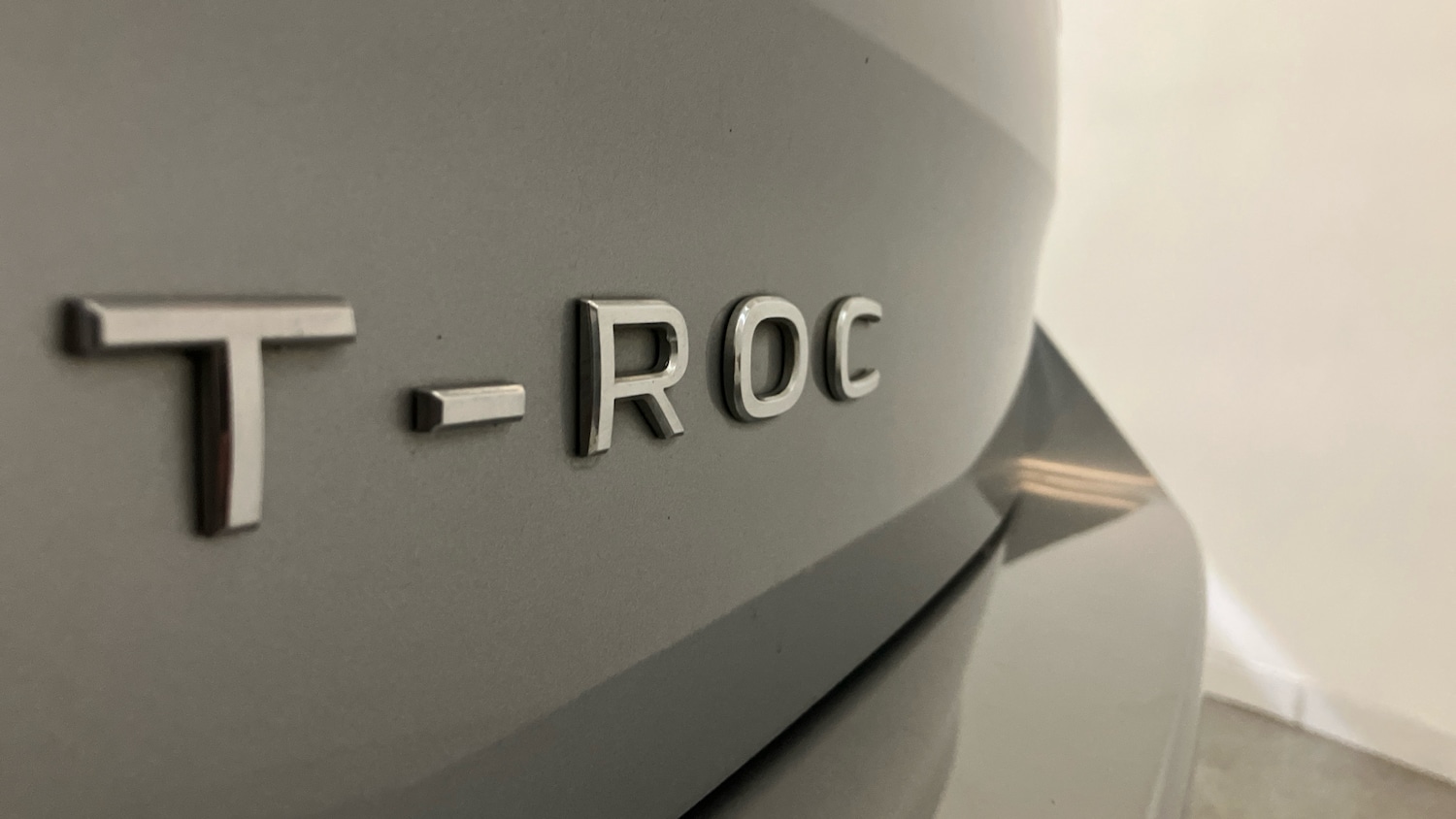 Used Volkswagen T-Roc 2023 for sale - 76329879: Photo 28