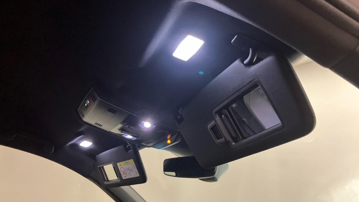 Used Volkswagen T-Roc 2023 for sale - 76329879: Photo 34
