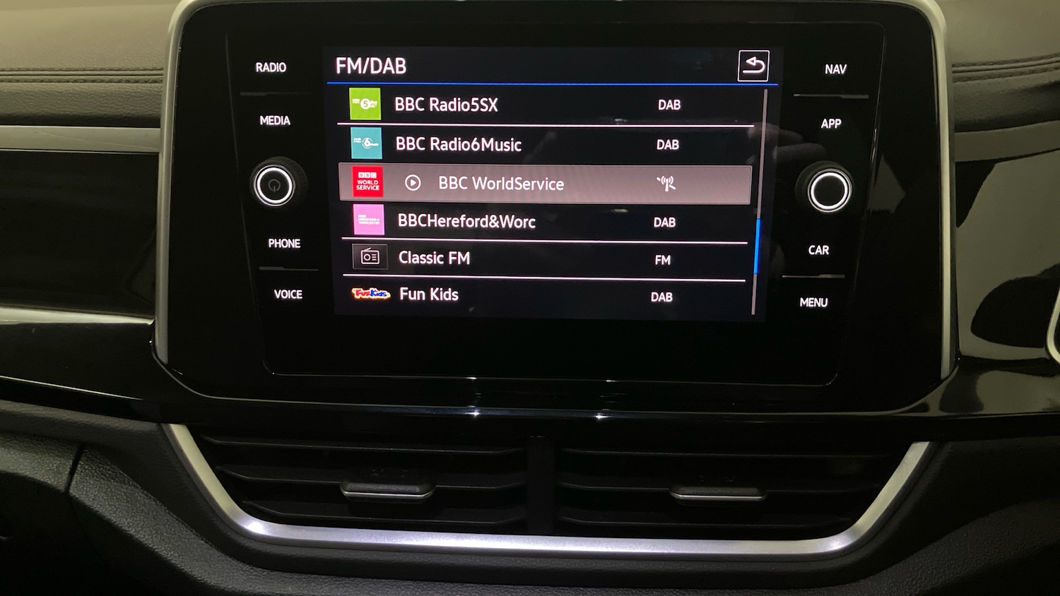Used Volkswagen T-Roc 2023 for sale - 76329879: Photo 45