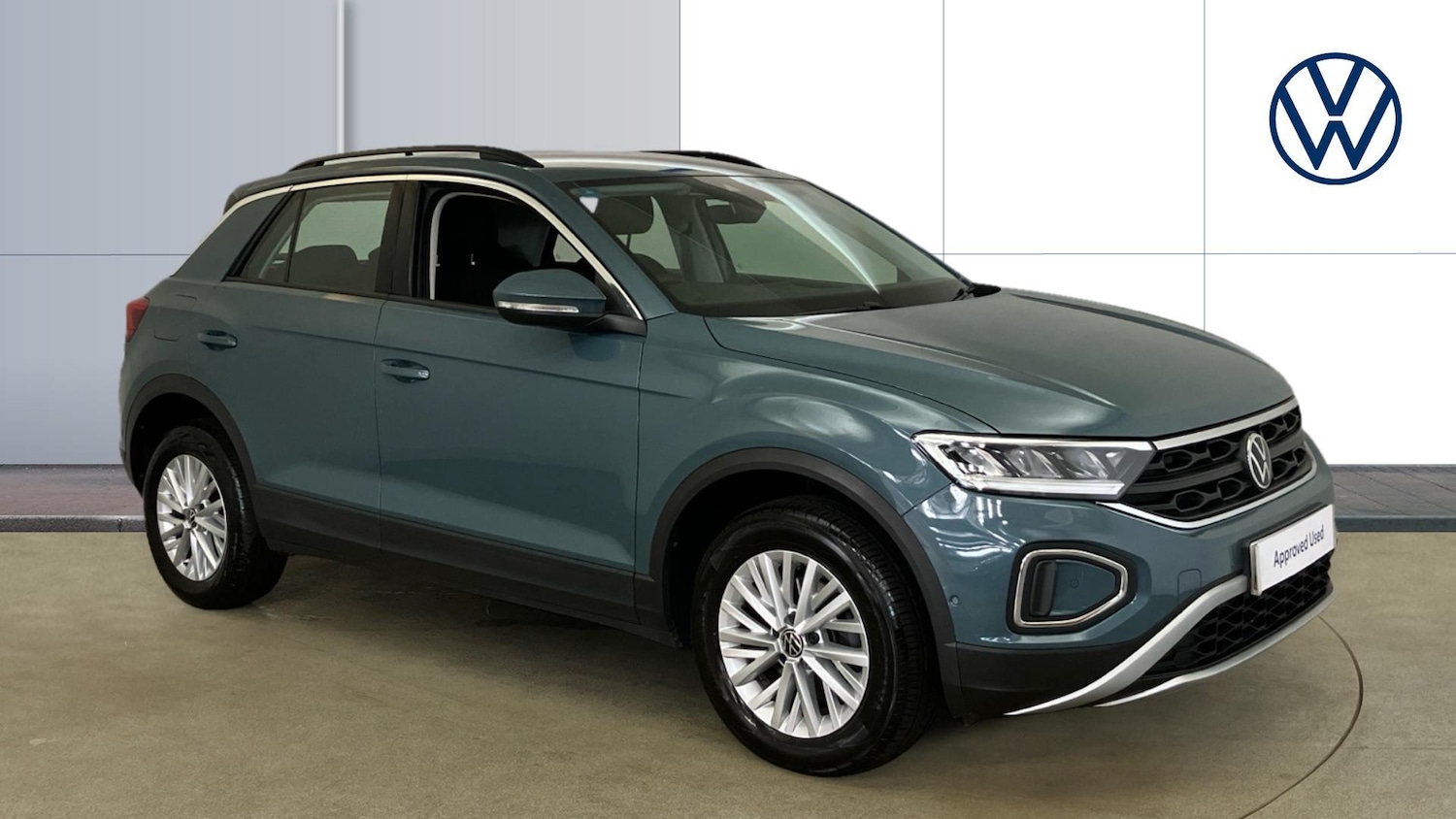Used Volkswagen T-Roc 2023 for sale - 75955932: Photo 1
