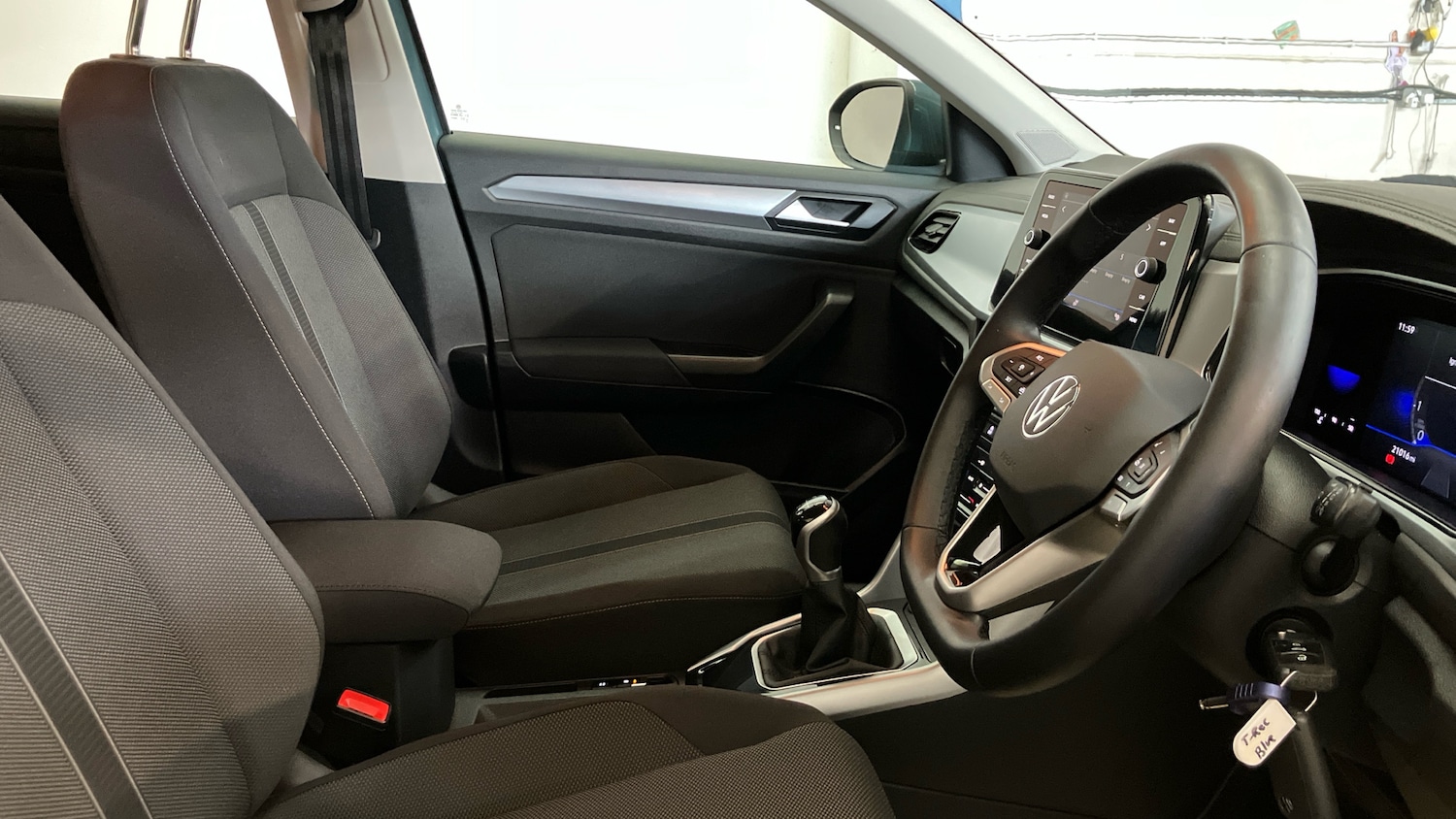 Used Volkswagen T-Roc 2023 for sale - 75955932: Photo 15