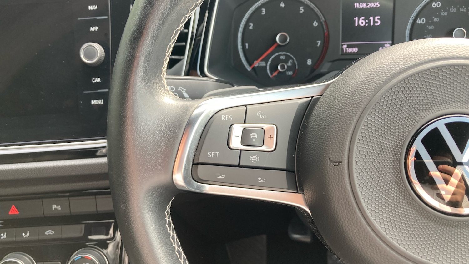 Used Volkswagen T-Roc 2021 for sale - 76598491: Photo 17