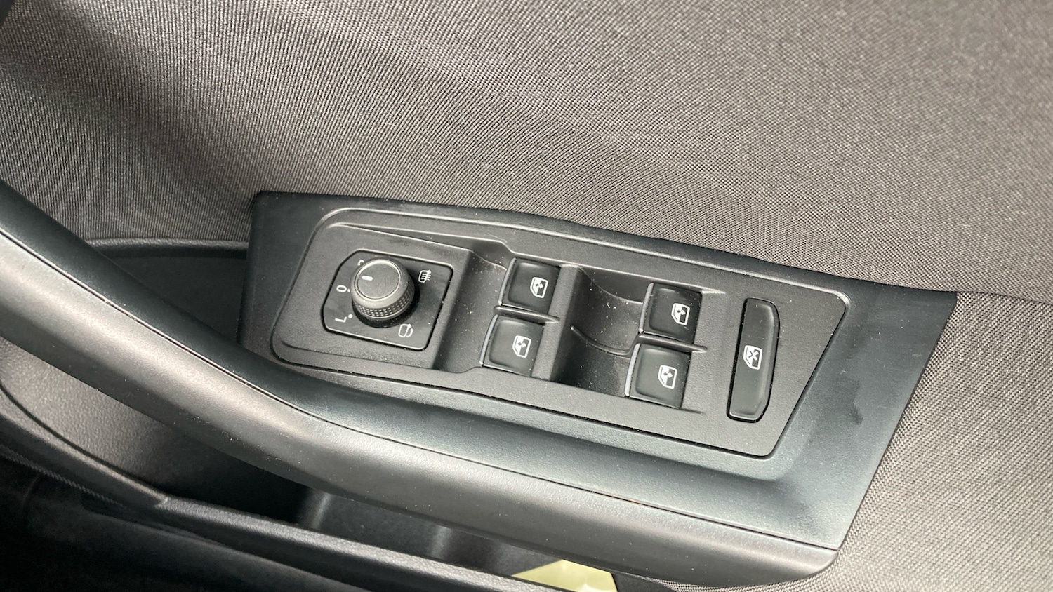 Used Volkswagen T-Roc 2021 for sale - 76598491: Photo 33