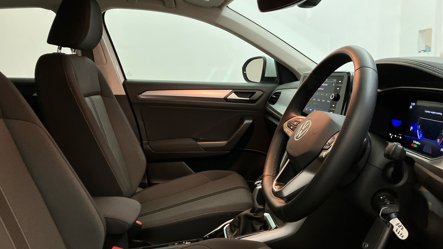 Used Volkswagen T-Roc 2023 for sale - 76101262: Photo 15