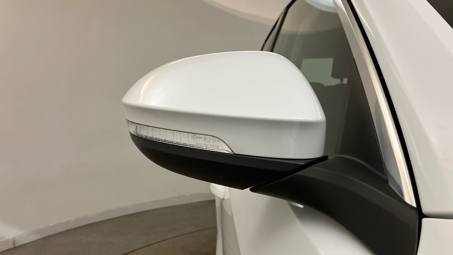 Used Volkswagen T-Roc 2023 for sale - 76101262: Photo 28