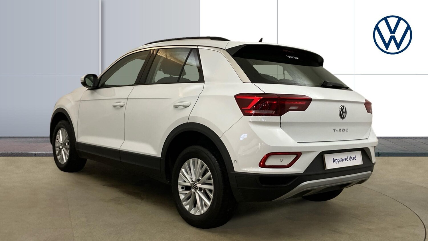 Used Volkswagen T-Roc 2023 for sale - 76101262: Photo 3