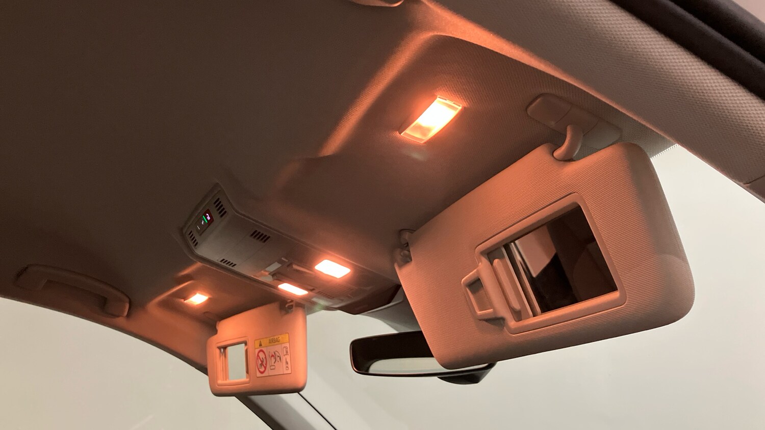 Used Volkswagen T-Roc 2023 for sale - 76101262: Photo 32