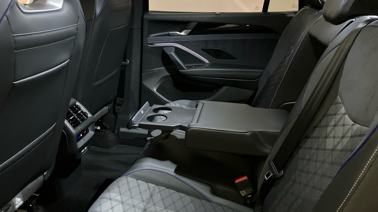 Used Volkswagen Touran 2025 for sale - 77025272: Photo 29