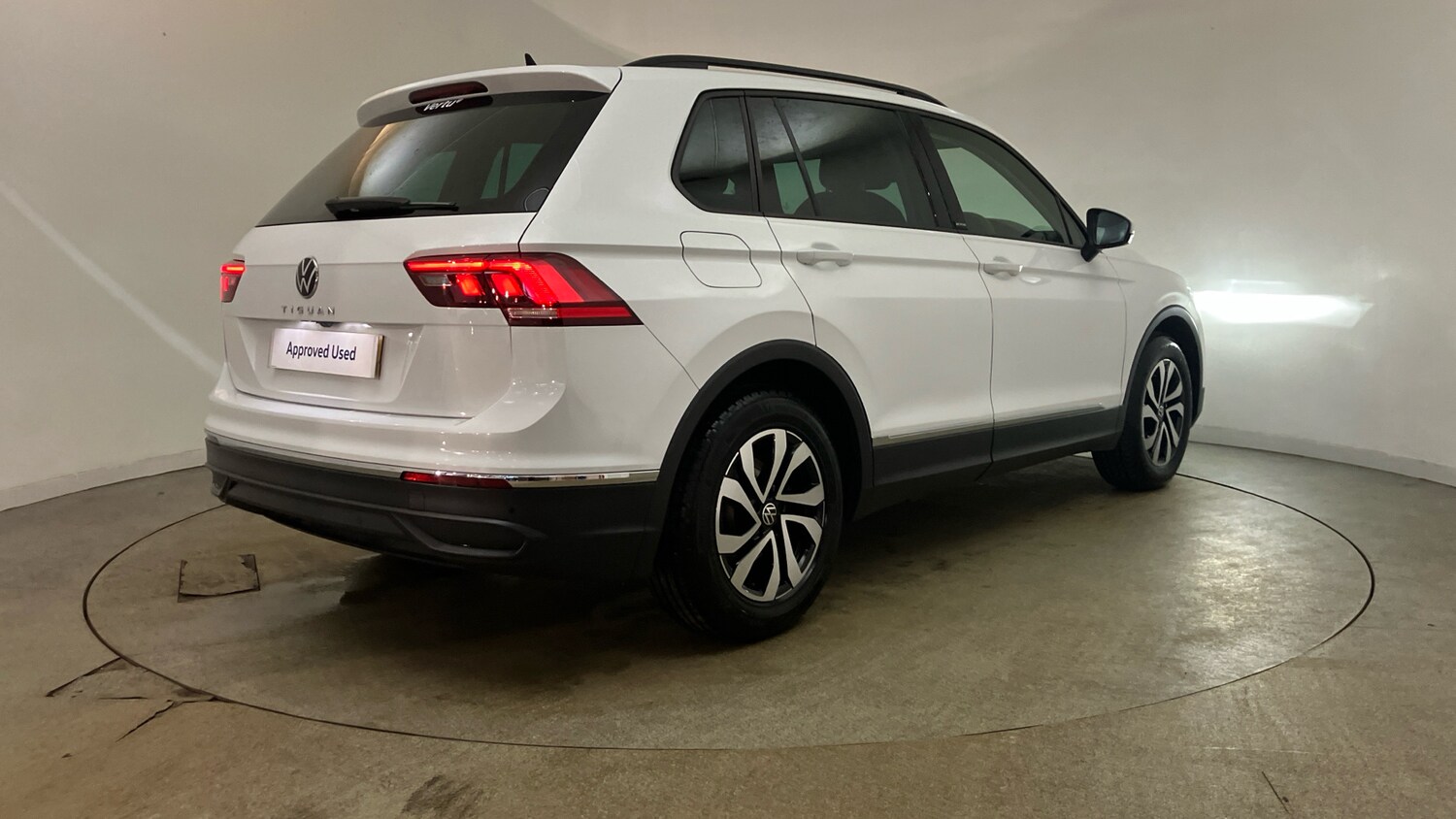 Used Volkswagen Tiguan 2022 for sale - 77790083: Photo 32