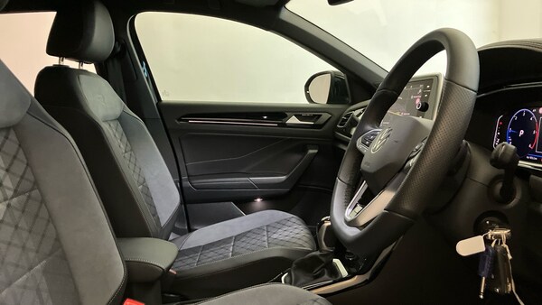 Used Volkswagen T-Roc 2025 for sale - 75661817: Photo 15