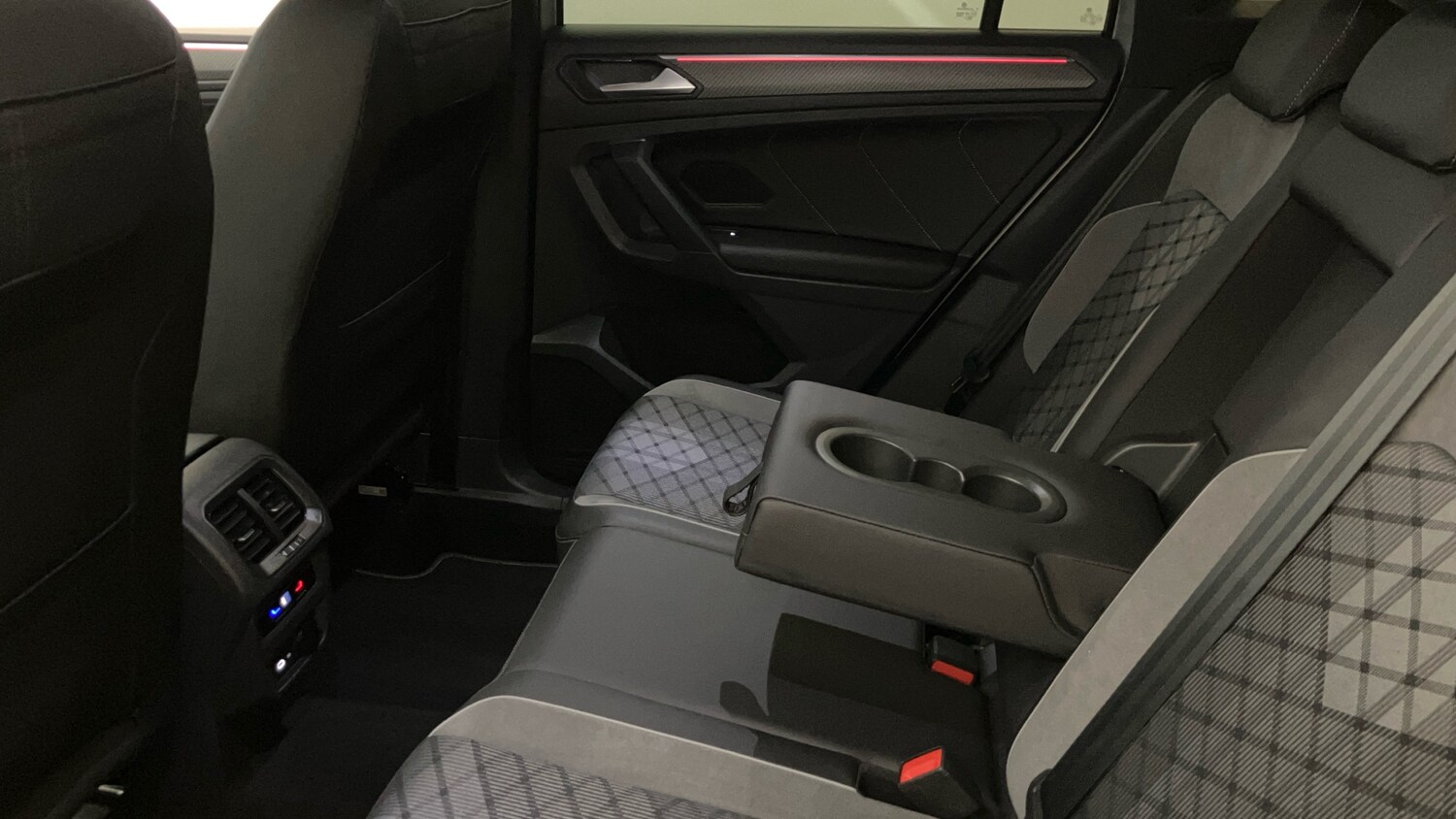 Used Volkswagen Tiguan 2024 for sale - 76450227: Photo 27