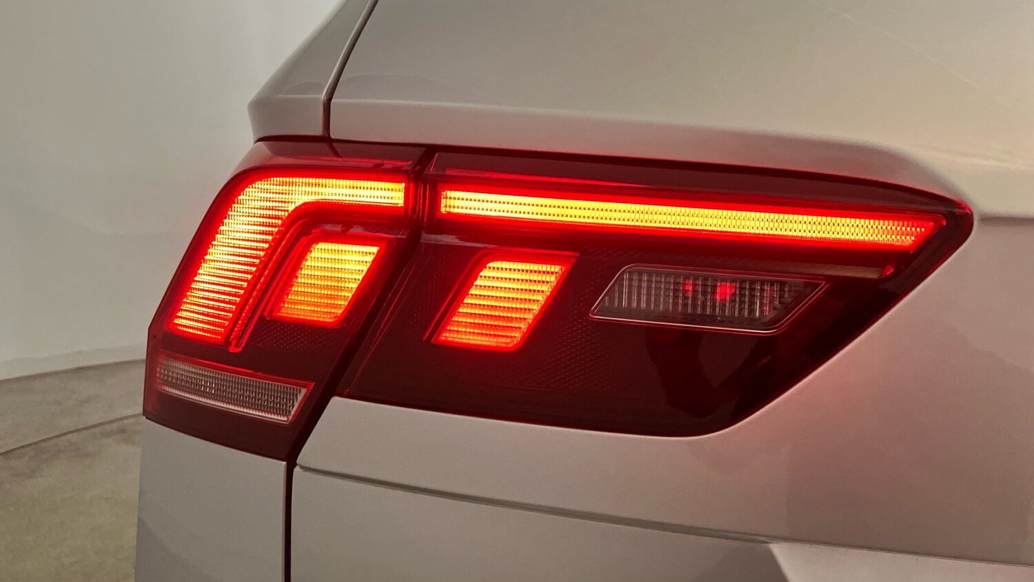 Used Volkswagen Tiguan 2024 for sale - 76450227: Photo 38