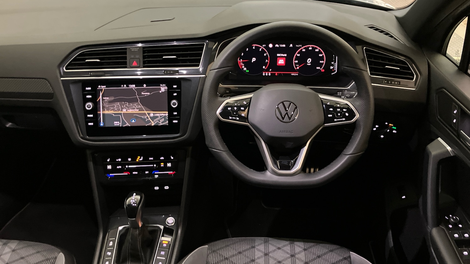 Used Volkswagen Tiguan 2024 for sale - 76450227: Photo 9