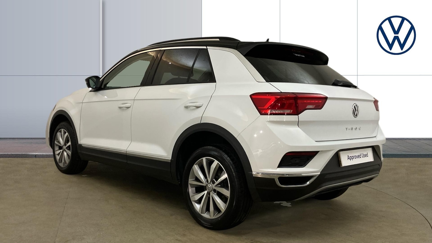 Used Volkswagen T-Roc 2018 for sale - 77288937: Photo 3