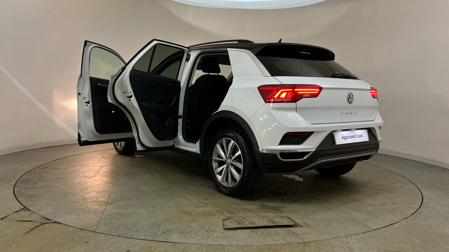 Used Volkswagen T-Roc 2018 for sale - 77288937: Photo 44