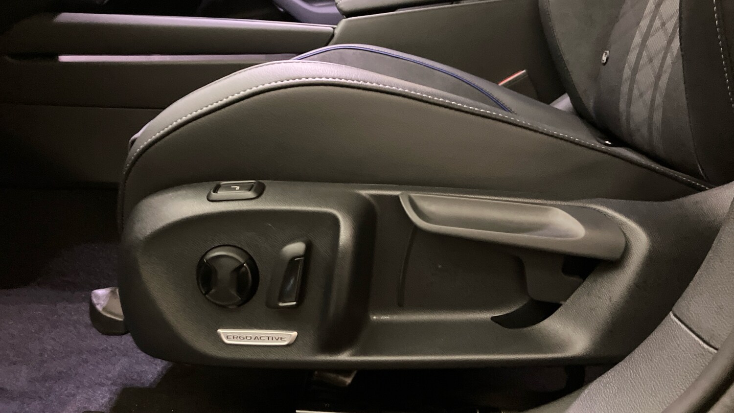 Used Volkswagen Passat 2025 for sale - 76696877: Photo 26