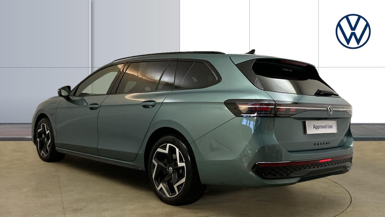 Used Volkswagen Passat 2025 for sale - 76696877: Photo 3