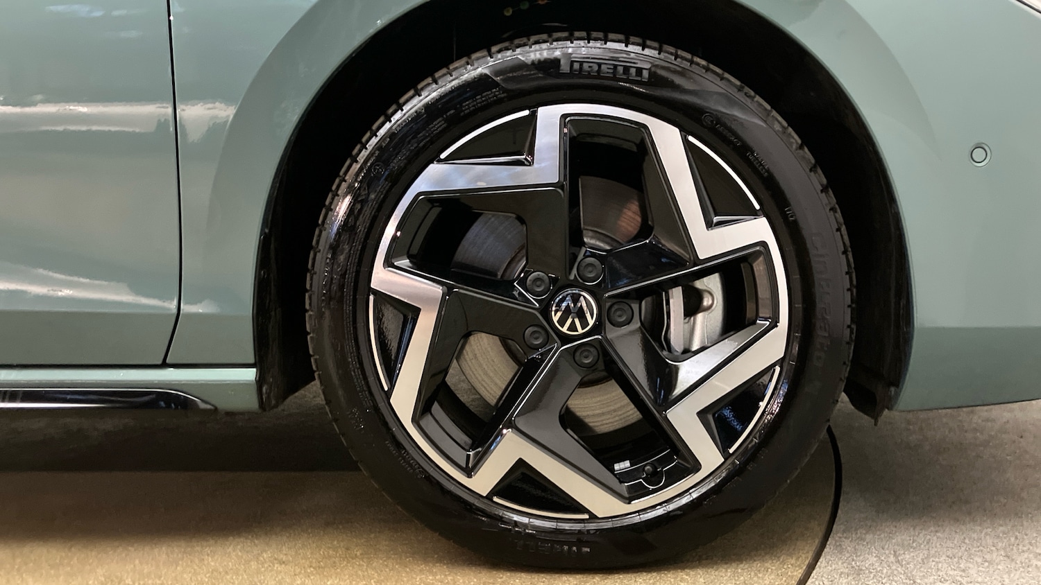 Used Volkswagen Passat 2025 for sale - 76696877: Photo 5