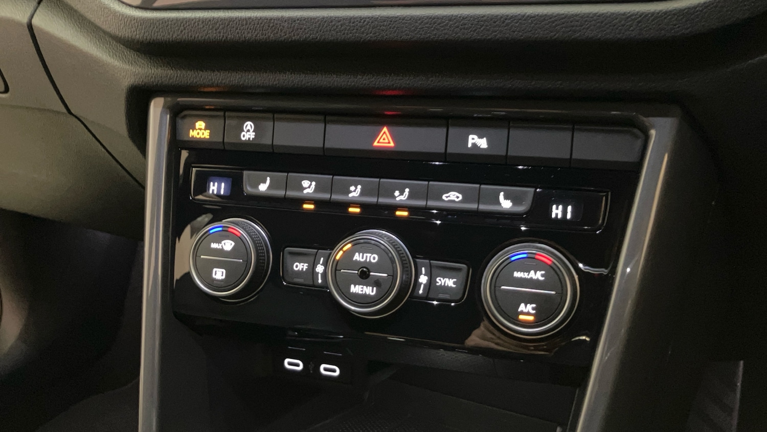 Used Volkswagen T-Roc 2021 for sale - 76564916: Photo 13