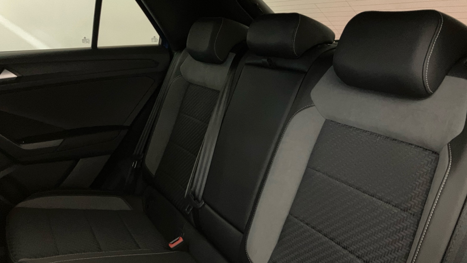 Used Volkswagen T-Roc 2021 for sale - 76564916: Photo 16