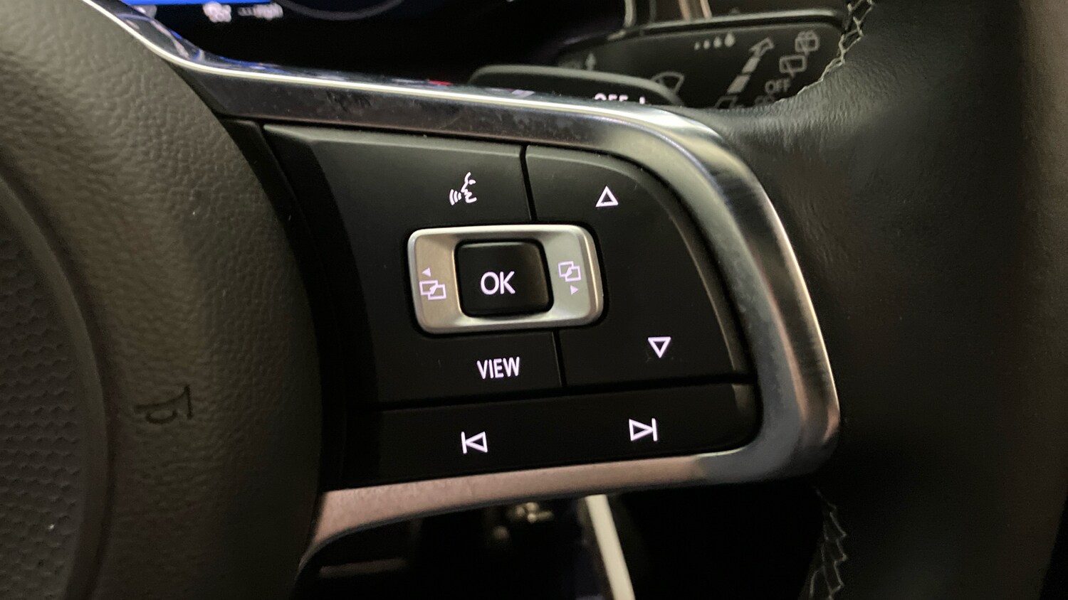 Used Volkswagen T-Roc 2021 for sale - 76564916: Photo 18