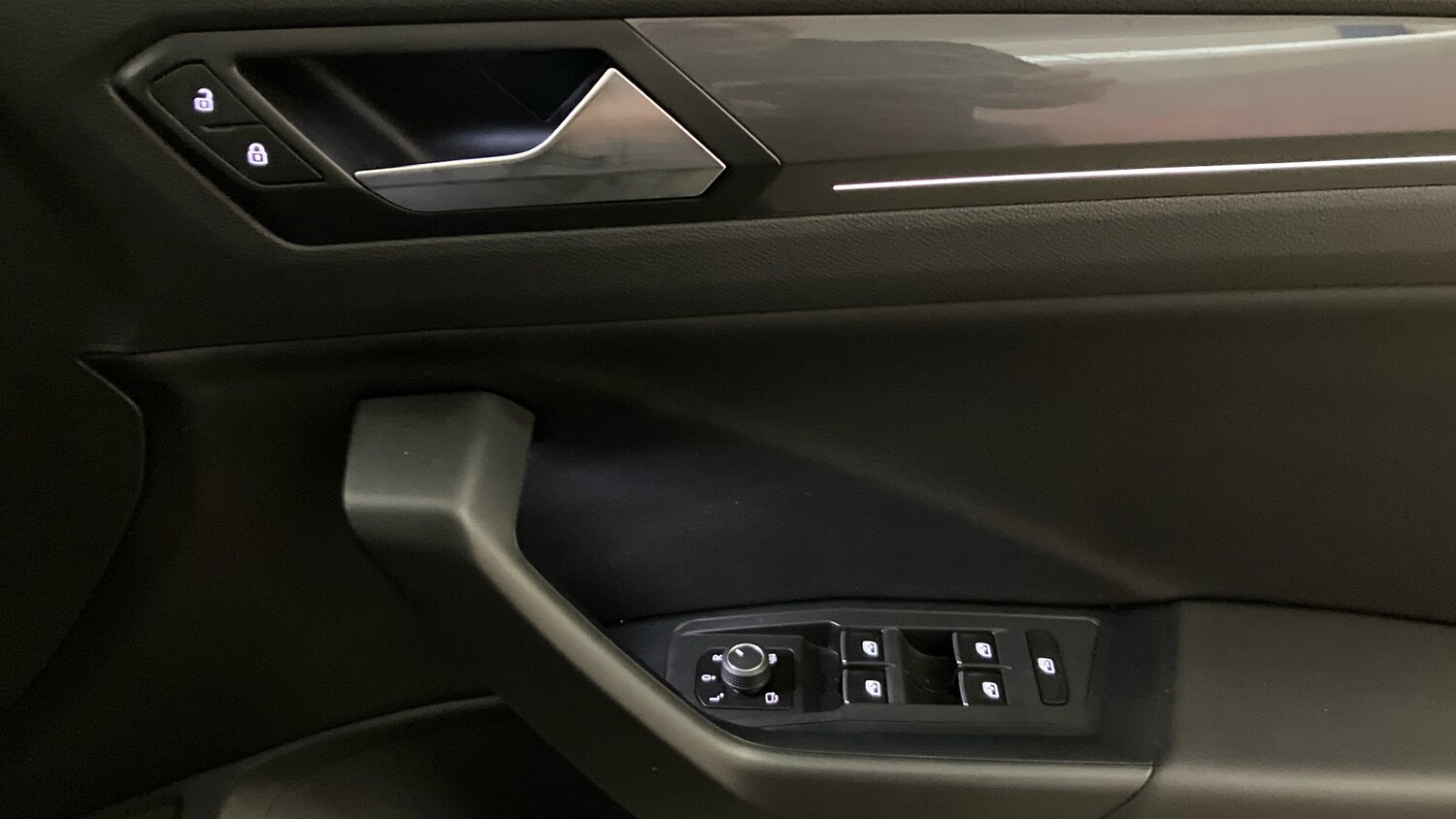 Used Volkswagen T-Roc 2021 for sale - 76564916: Photo 19