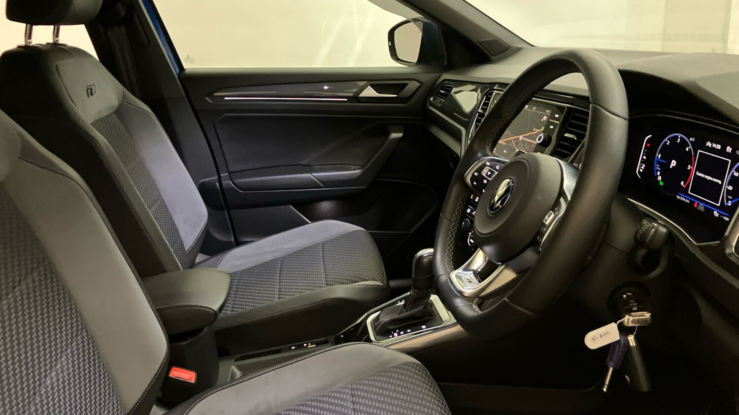 Used Volkswagen T-Roc 2021 for sale - 76564916: Photo 27