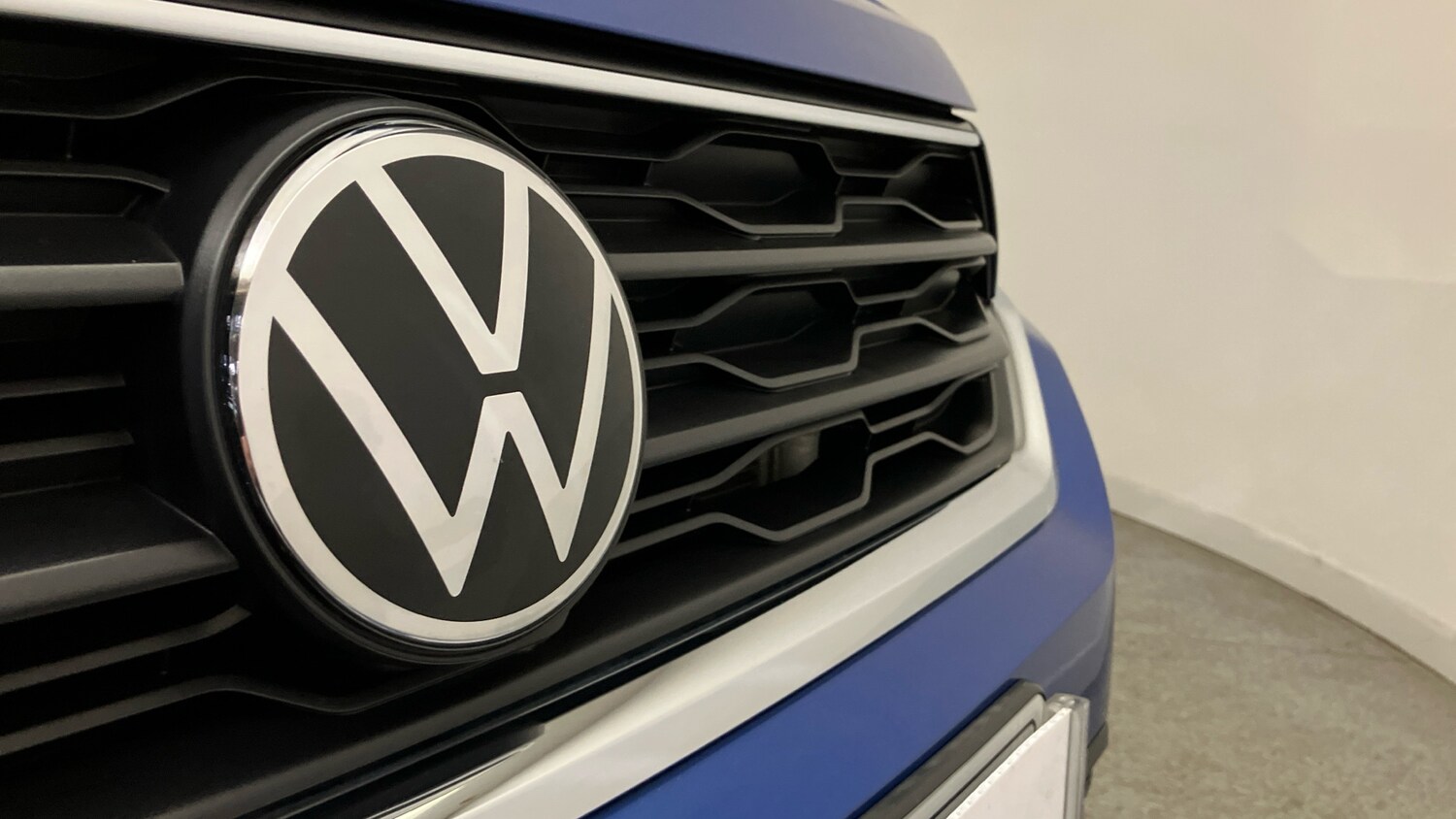 Used Volkswagen T-Roc 2021 for sale - 76564916: Photo 32