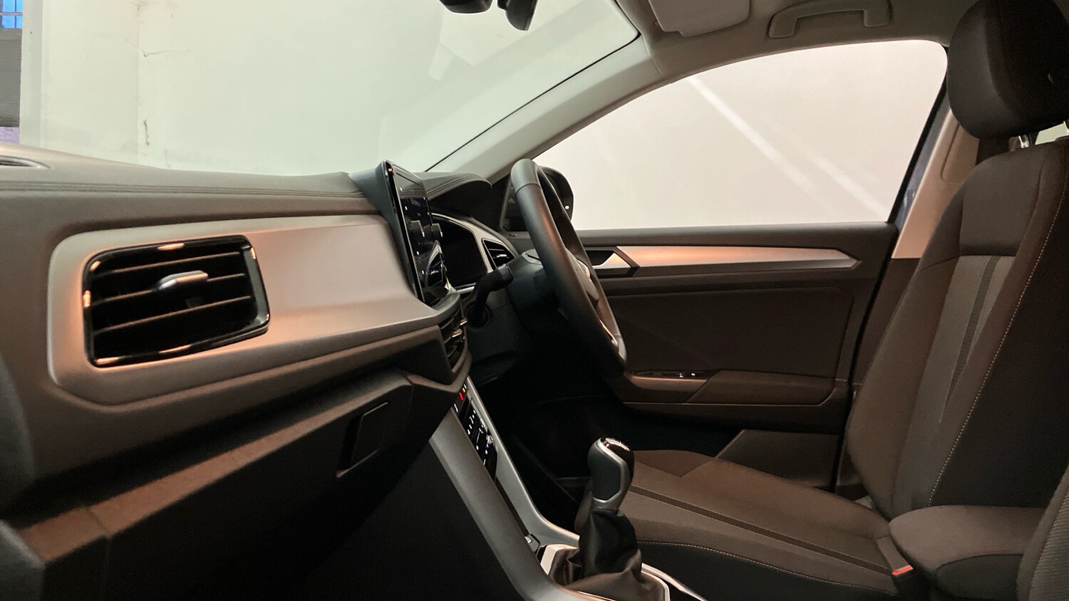 Used Volkswagen T-Roc 2025 for sale - 76796794: Photo 23