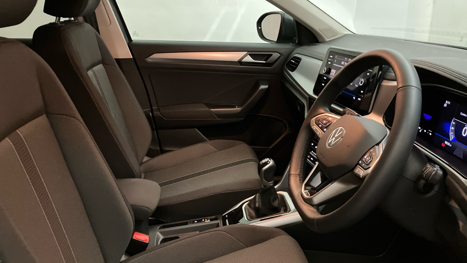 Used Volkswagen T-Roc 2025 for sale - 76796794: Photo 26