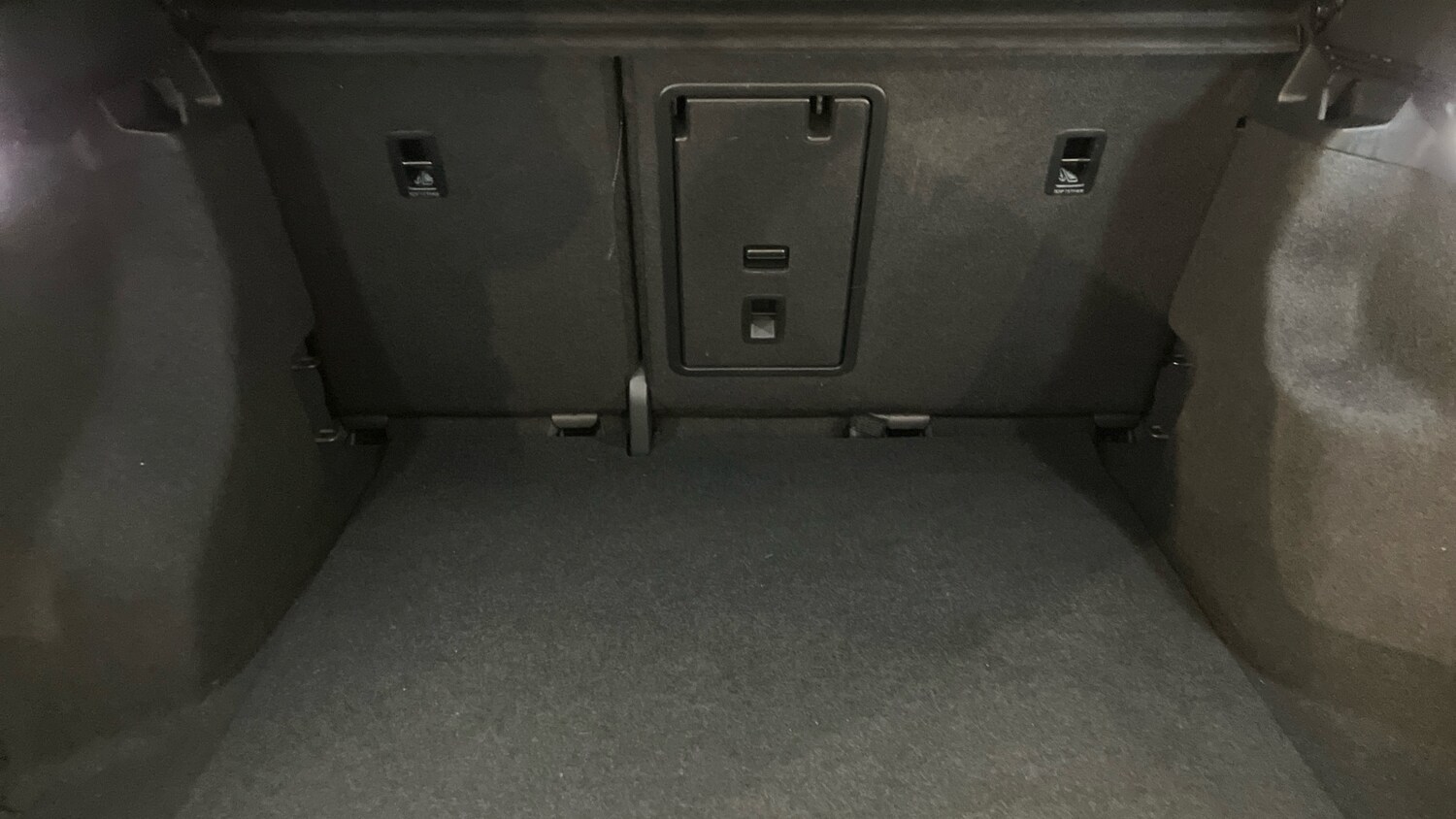 Used Volkswagen ID.4 2022 for sale - 76882329: Photo 20