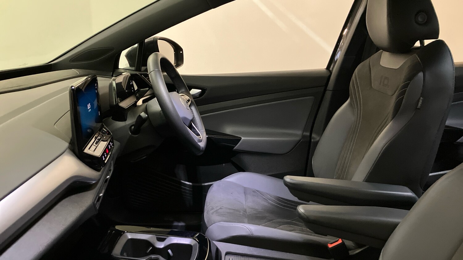 Used Volkswagen ID.4 2022 for sale - 76882329: Photo 24