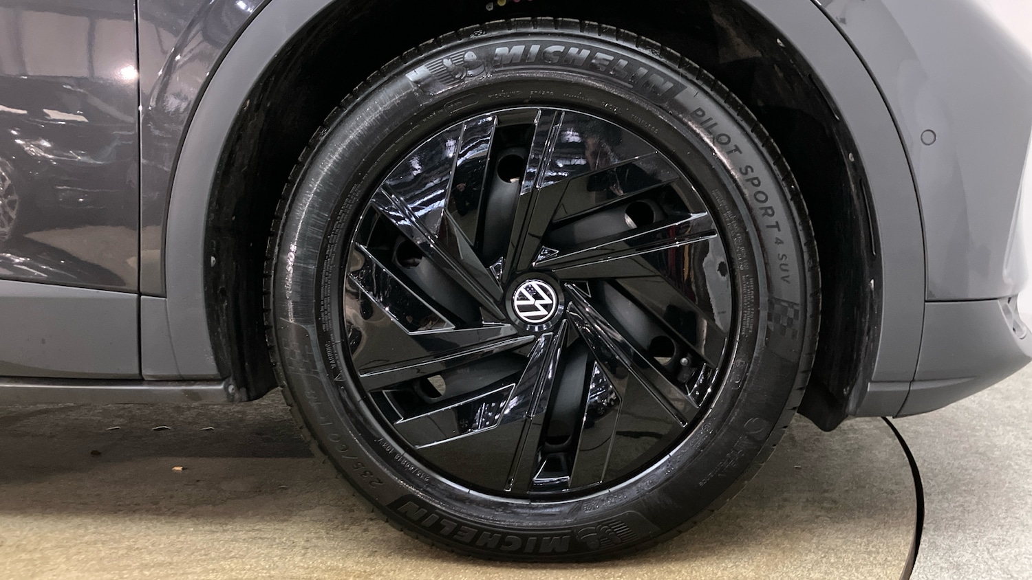 Used Volkswagen ID.4 2022 for sale - 76882329: Photo 5