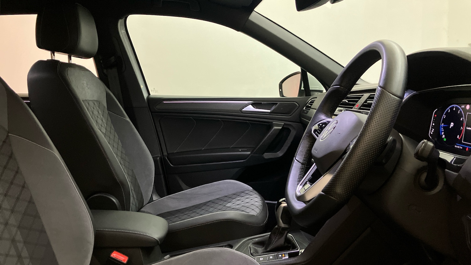Used Volkswagen Tiguan Allspace 2023 for sale - 76048923: Photo 15
