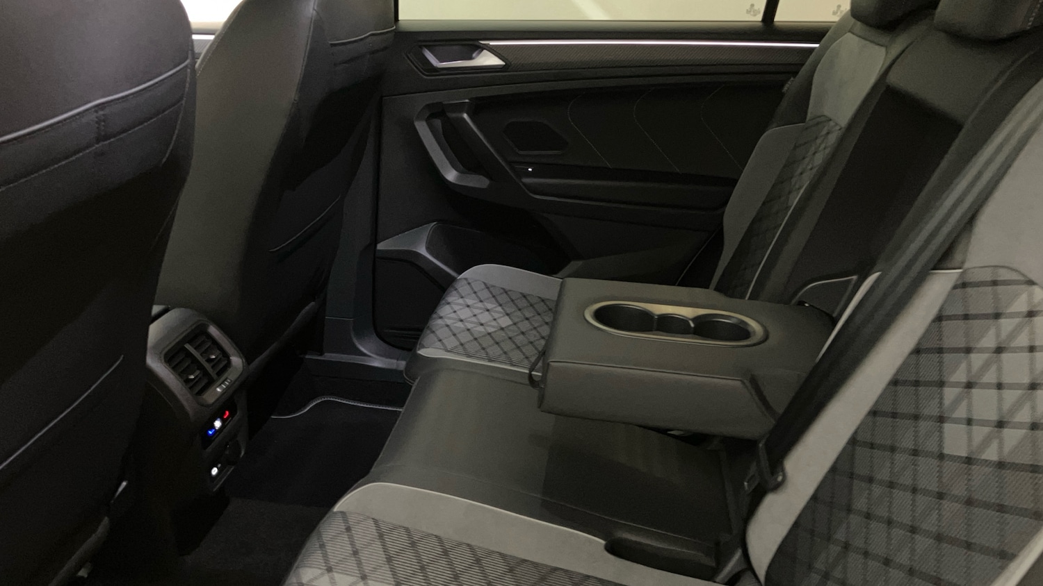 Used Volkswagen Tiguan Allspace 2023 for sale - 76048923: Photo 24