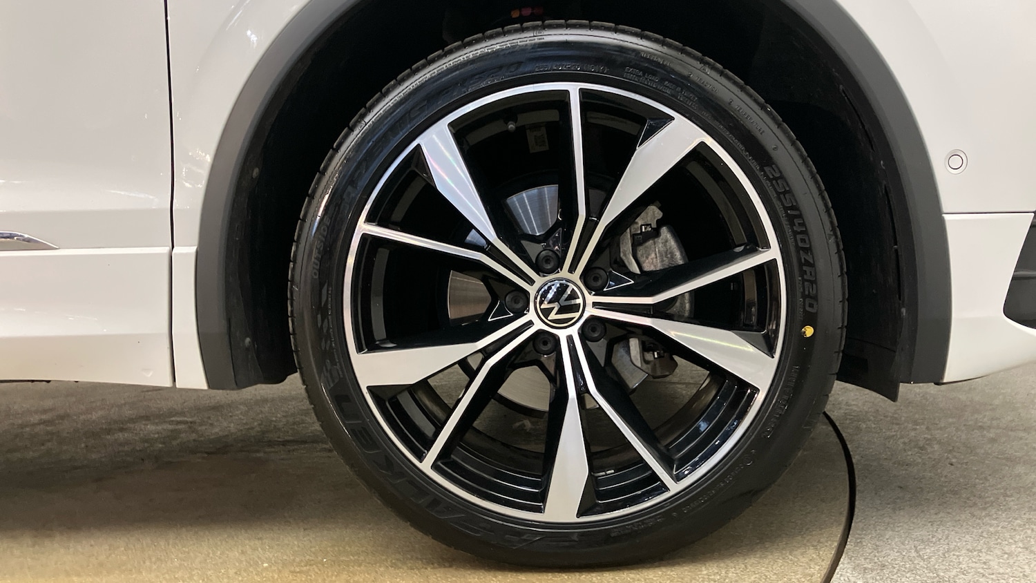 Used Volkswagen Tiguan Allspace 2023 for sale - 76048923: Photo 5