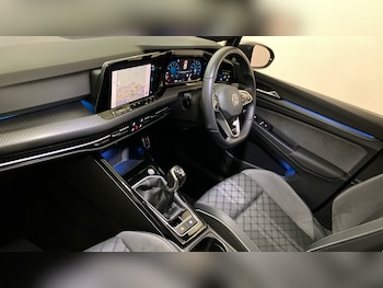 Used Volkswagen Golf 2024 for sale - 77846340: Photo