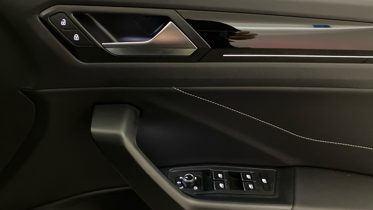 Used Volkswagen T-Roc 2025 for sale - 76193764: Photo 19