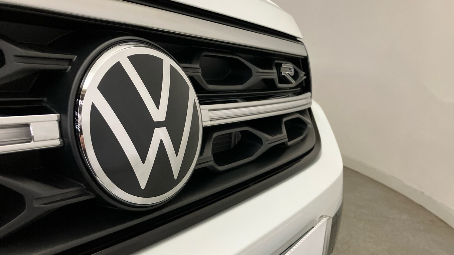 Used Volkswagen T-Roc 2025 for sale - 76193764: Photo 31