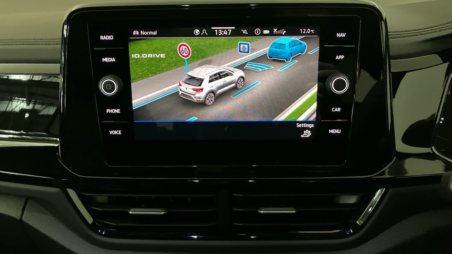 Used Volkswagen T-Roc 2025 for sale - 76193764: Photo 44