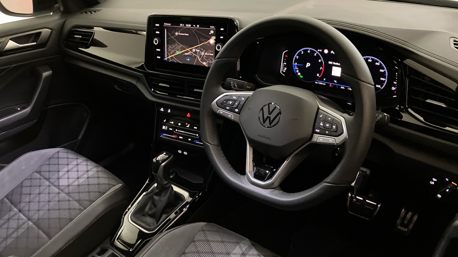 Used Volkswagen T-Roc 2025 for sale - 76193764: Photo 6