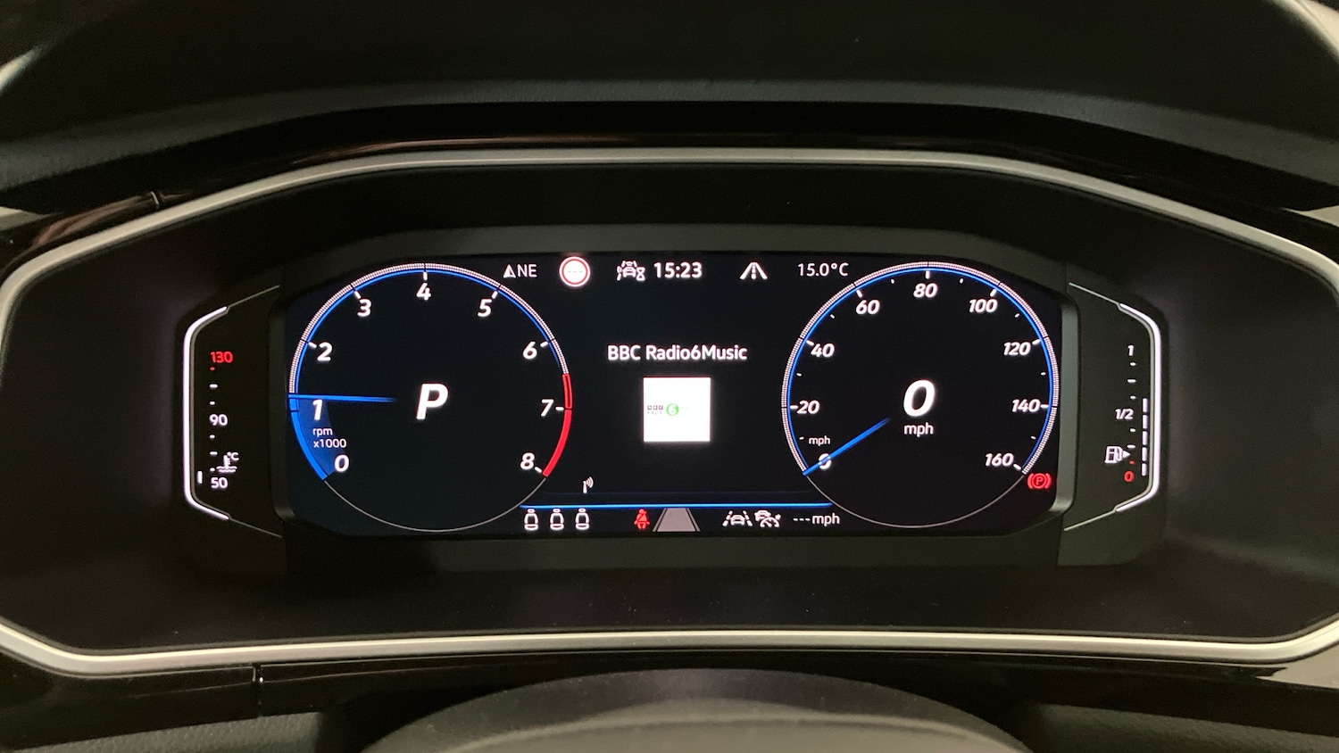 Used Volkswagen T-Roc 2025 for sale - 76568392: Photo 11