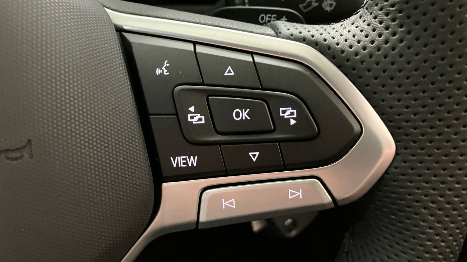 Used Volkswagen T-Roc 2025 for sale - 76568392: Photo 18