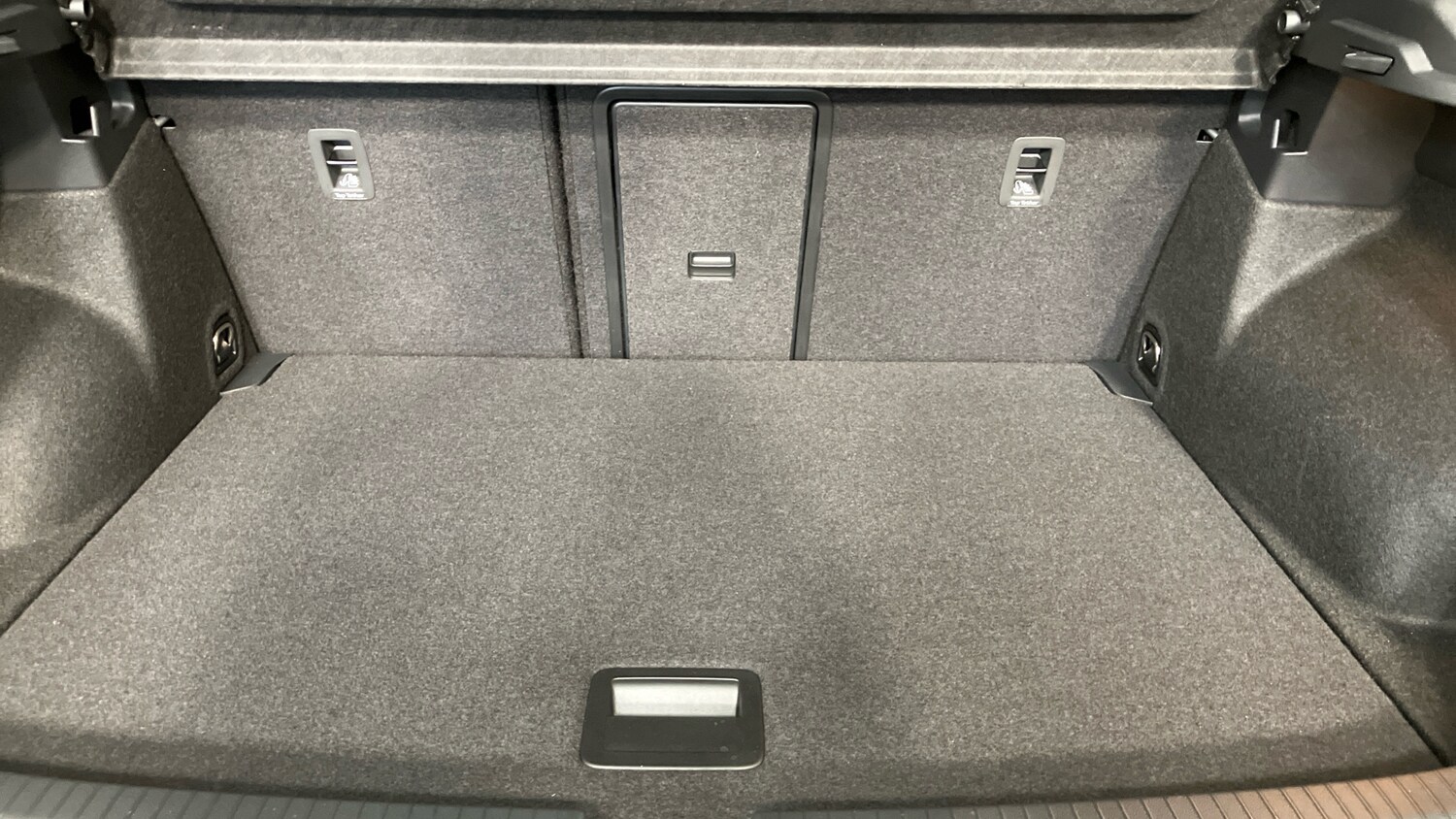 Used Volkswagen T-Roc 2025 for sale - 76568392: Photo 20