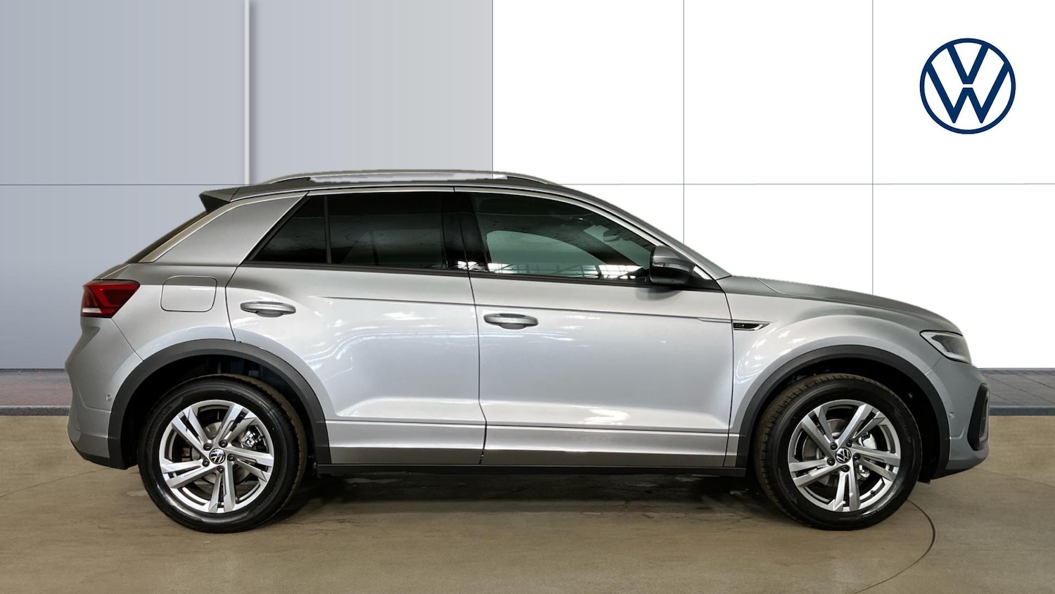 Used Volkswagen T-Roc 2025 for sale - 76568392: Photo 4